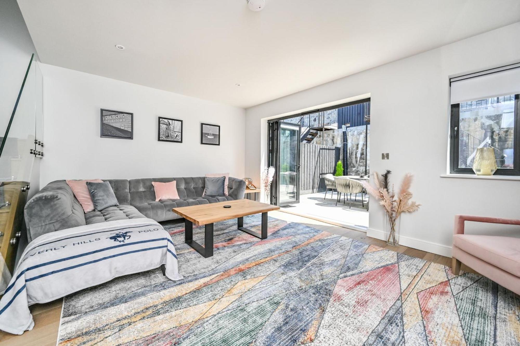 1 The Nest - Luxury Modern House Nr Beach & Bars With Sea Views & Free Parking Villa Charlestown  Exterior foto