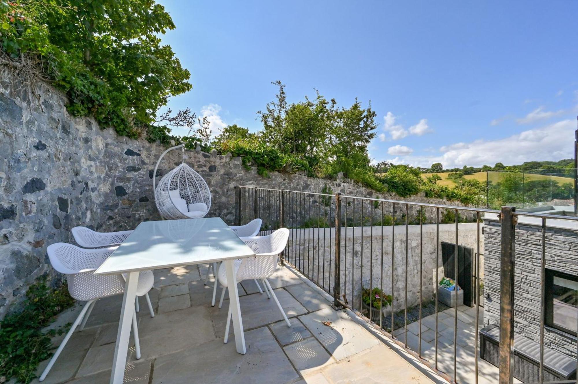 1 The Nest - Luxury Modern House Nr Beach & Bars With Sea Views & Free Parking Villa Charlestown  Exterior foto